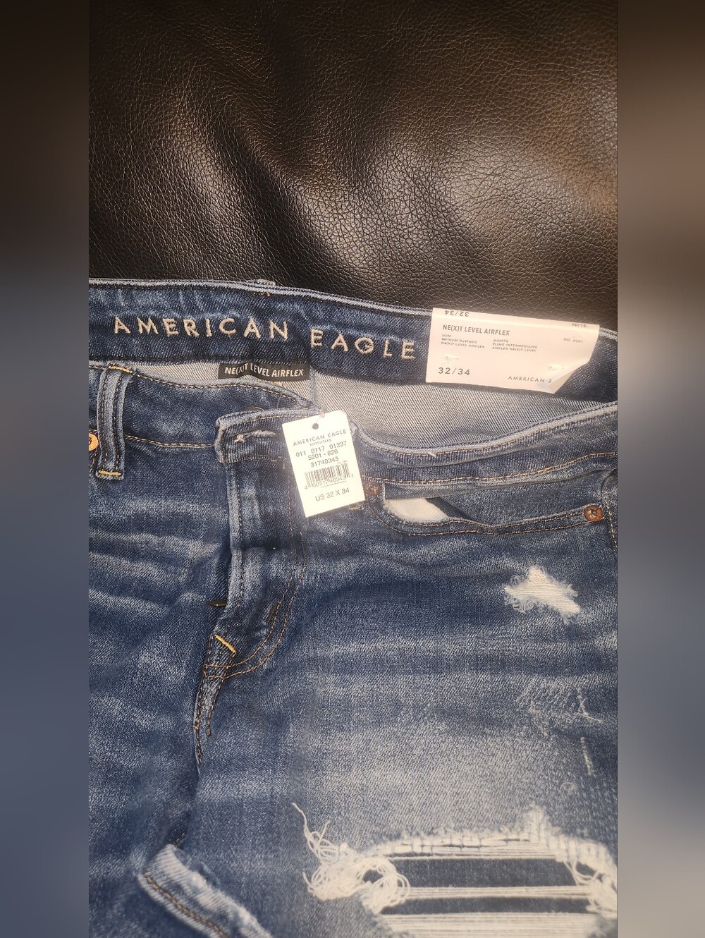 American Eagle Women's Blue Distressed Next Level Airflex Jeans sz 32/34